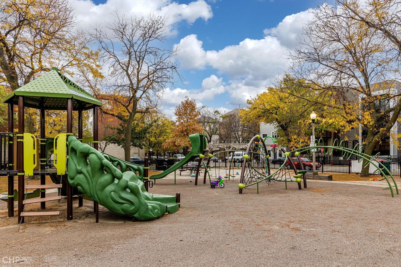 Logan Square 2BD — nearby neighborhood park