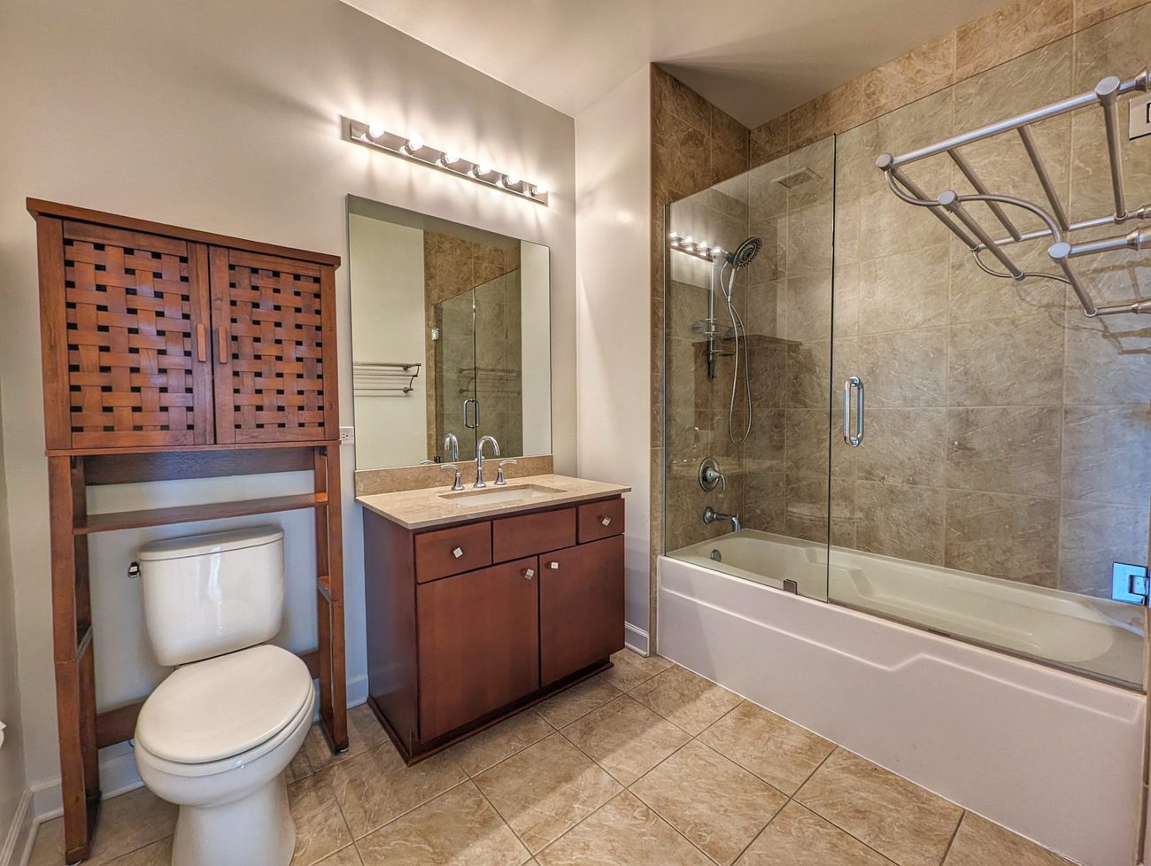 South Loop Penthouse — bathroom with soaking tub