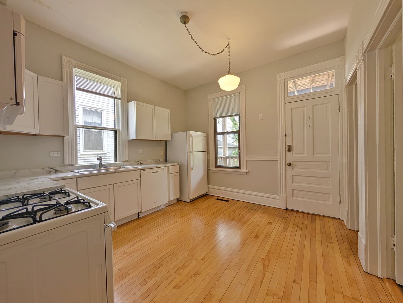 Wellington 3 Flat — unit kitchen